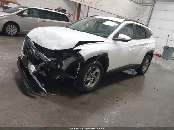 5NMJBCAE5NH037899 2022 HYUNDAI TUCSON - Image 2