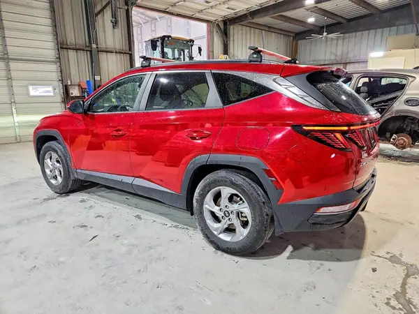 5NMJBCAE5NH065704 2022 HYUNDAI TUCSON - Image 2