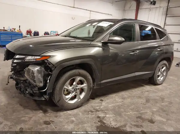 5NMJBCAE5NH073740 2022 HYUNDAI TUCSON - Image 2
