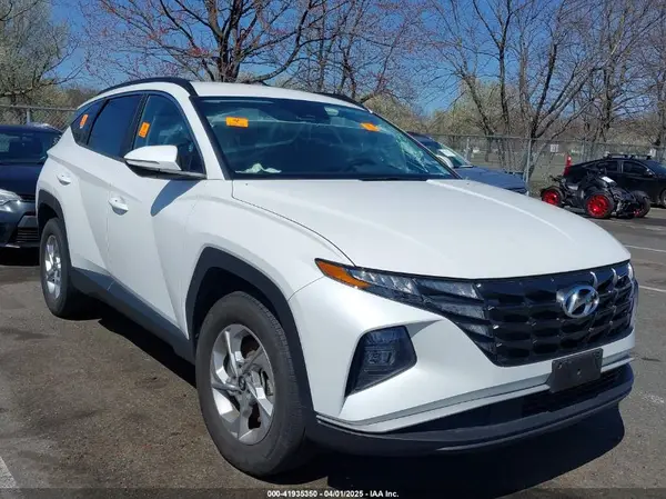 5NMJBCAE5NH106221 2022 HYUNDAI TUCSON - Image 1