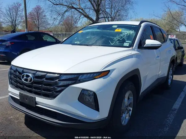 5NMJBCAE5NH106221 2022 HYUNDAI TUCSON - Image 2