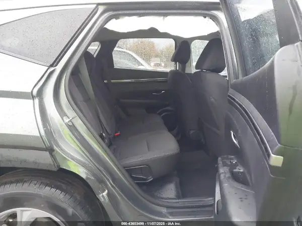 5NMJBCAE5NH118241 2022 HYUNDAI TUCSON - Image 8