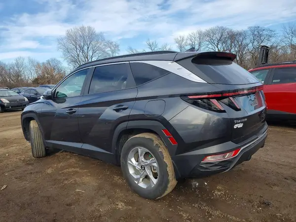 5NMJBCAE5NH132592 2022 HYUNDAI TUCSON - Image 2