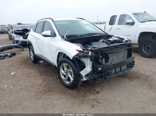 5NMJBCAE5PH188678 2023 HYUNDAI TUCSON - Image 1