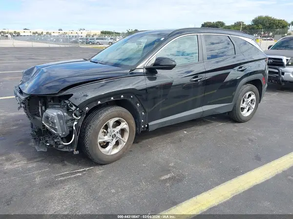 5NMJBCAE5PH201607 2023 HYUNDAI TUCSON - Image 2