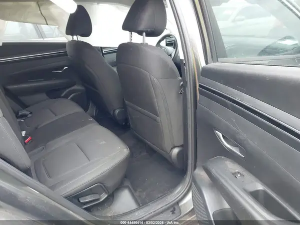 5NMJBCAE6NH038172 2022 HYUNDAI TUCSON - Image 8
