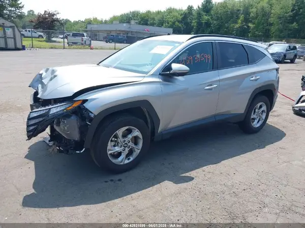 5NMJBCAE6PH203186 2023 HYUNDAI TUCSON - Image 2