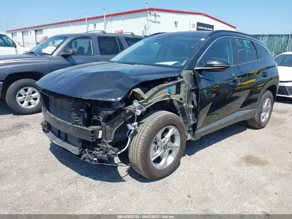5NMJBCAE6PH217413 2023 HYUNDAI TUCSON - Image 2