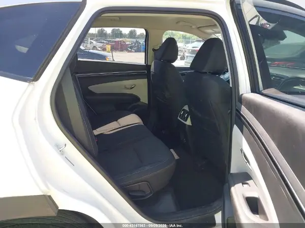 5NMJBCAE6PH249391 2023 HYUNDAI TUCSON - Image 8