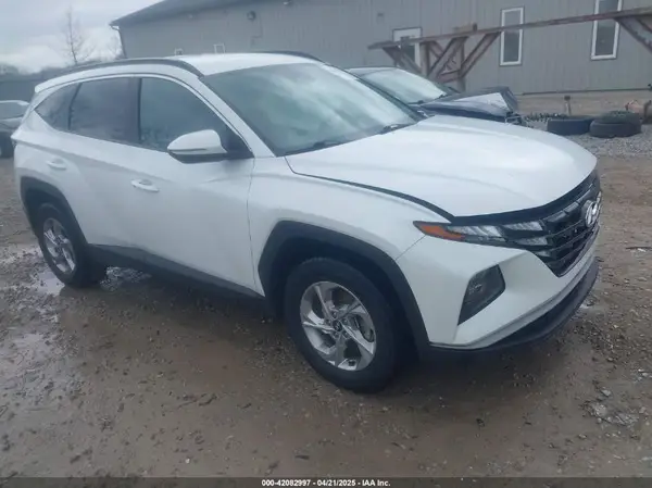 5NMJBCAE7NH001759 2022 HYUNDAI TUCSON - Image 1