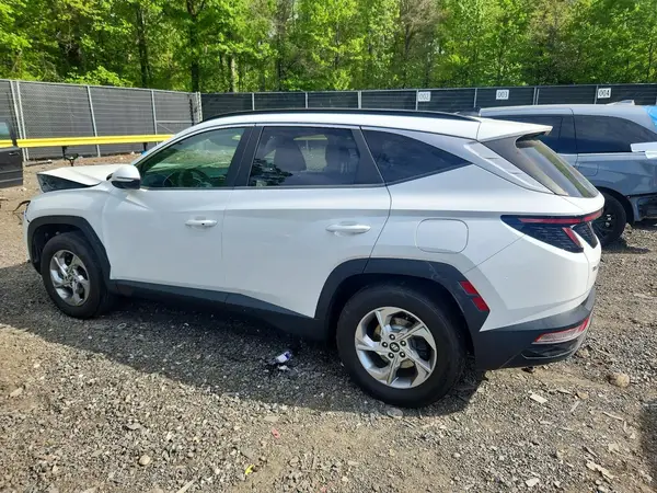 5NMJBCAE7NH030758 2022 HYUNDAI TUCSON - Image 2