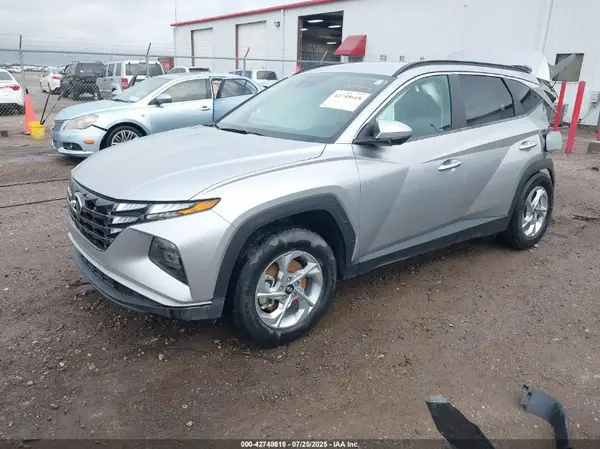 5NMJBCAE7NH033742 2022 HYUNDAI TUCSON - Image 2