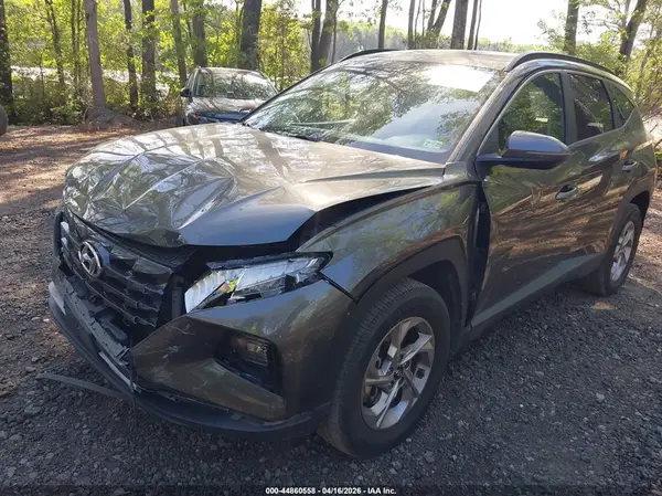 5NMJBCAE7NH050640 2022 HYUNDAI TUCSON - Image 2