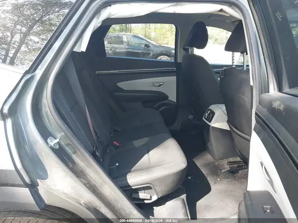 5NMJBCAE7NH050640 2022 HYUNDAI TUCSON - Image 8