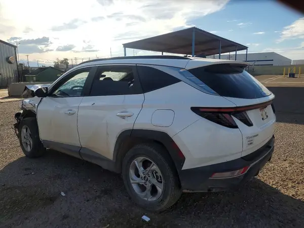 5NMJBCAE7NH076820 2022 HYUNDAI TUCSON - Image 2