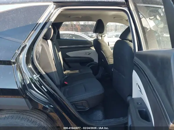 5NMJBCAE7NH094704 2022 HYUNDAI TUCSON - Image 8