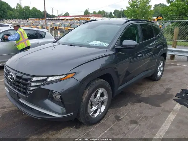 5NMJBCAE7NH118998 2022 HYUNDAI TUCSON - Image 2