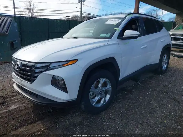 5NMJBCAE7NH138412 2022 HYUNDAI TUCSON - Image 2