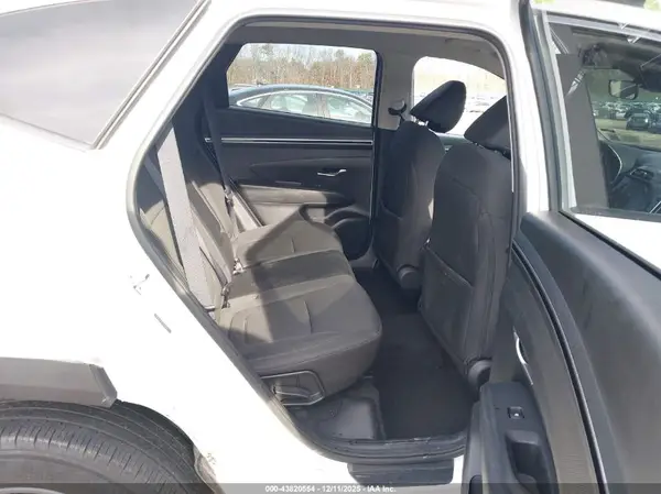 5NMJBCAE7NH138412 2022 HYUNDAI TUCSON - Image 8