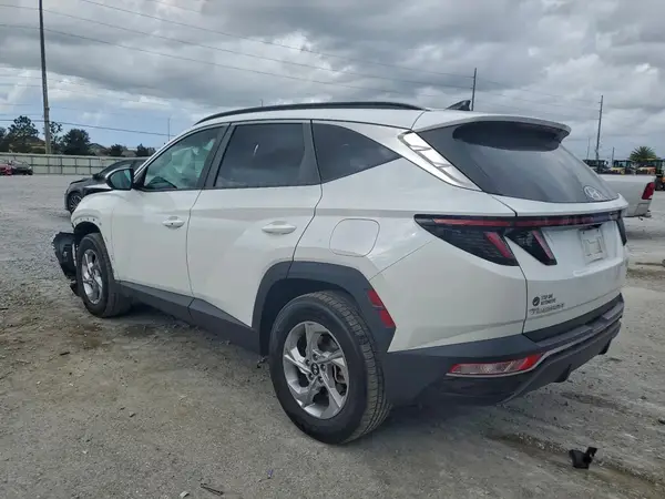 5NMJBCAE7NH154982 2022 HYUNDAI TUCSON - Image 2