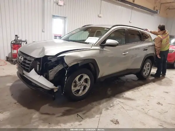 5NMJBCAE7PH198919 2023 HYUNDAI TUCSON - Image 2