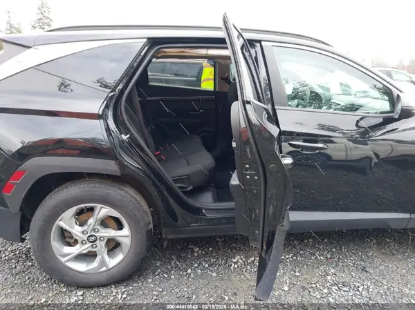 5NMJBCAE7PH263591 2023 HYUNDAI TUCSON - Image 8