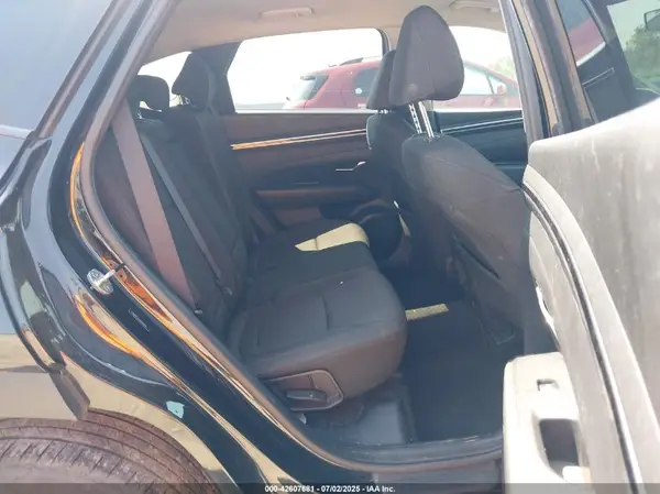 5NMJBCAE8NH027674 2022 HYUNDAI TUCSON - Image 8