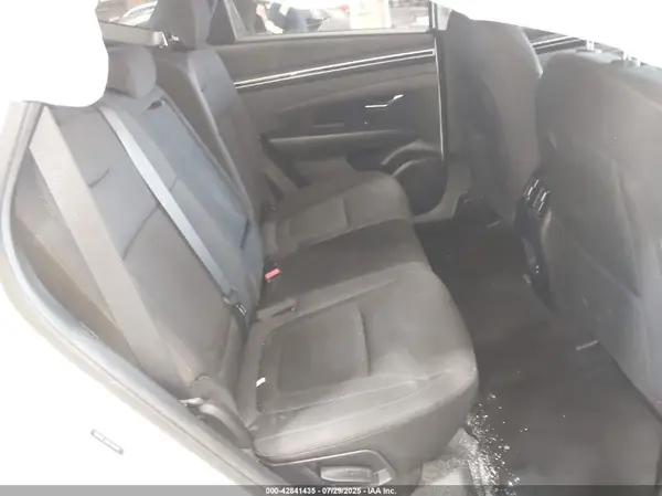 5NMJBCAE8NH027917 2022 HYUNDAI TUCSON - Image 8