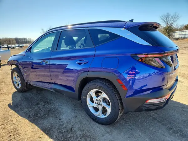 5NMJBCAE8NH032468 2022 HYUNDAI TUCSON - Image 2