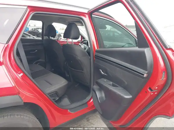 5NMJBCAE8NH054681 2022 HYUNDAI TUCSON - Image 8