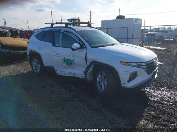 5NMJBCAE8NH057886 2022 HYUNDAI TUCSON - Image 1