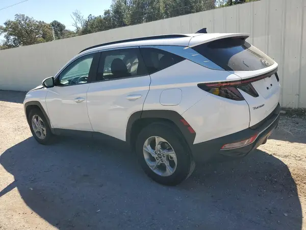 5NMJBCAE8NH074042 2022 HYUNDAI TUCSON - Image 2