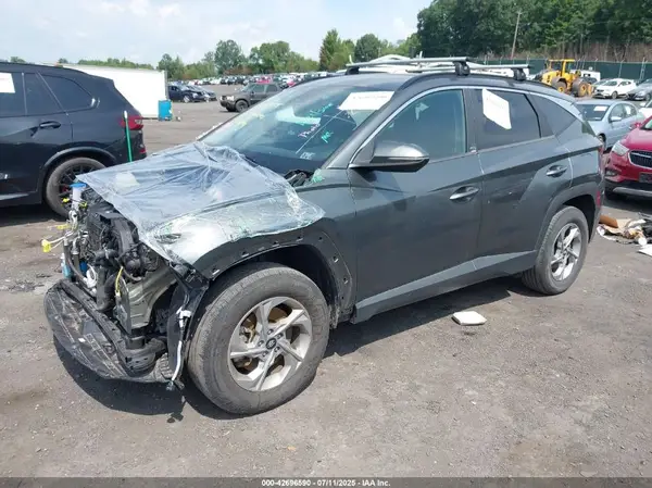 5NMJBCAE8NH079676 2022 HYUNDAI TUCSON - Image 2