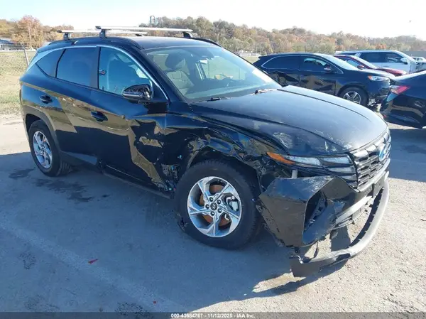 5NMJBCAE8NH111803 2022 HYUNDAI TUCSON - Image 1