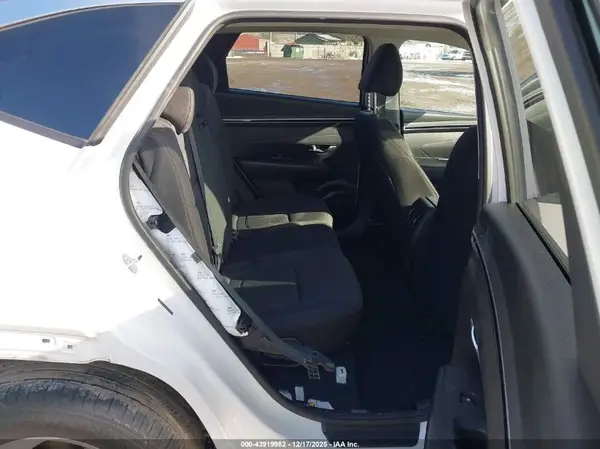 5NMJBCAE8PH237808 2023 HYUNDAI TUCSON - Image 8