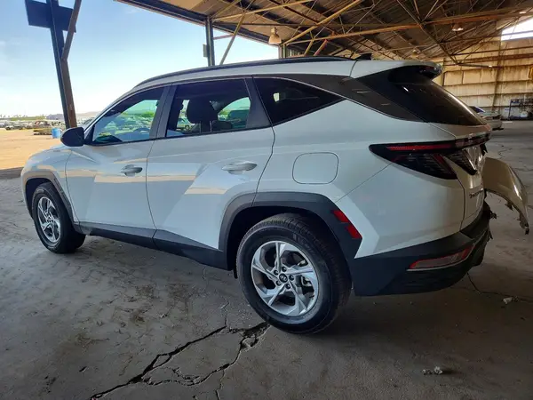 5NMJBCAE8PH270646 2023 HYUNDAI TUCSON - Image 2