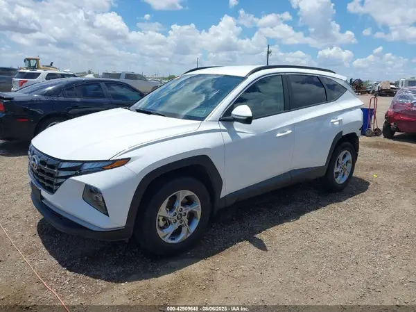 5NMJBCAE8PH278519 2023 HYUNDAI TUCSON - Image 2