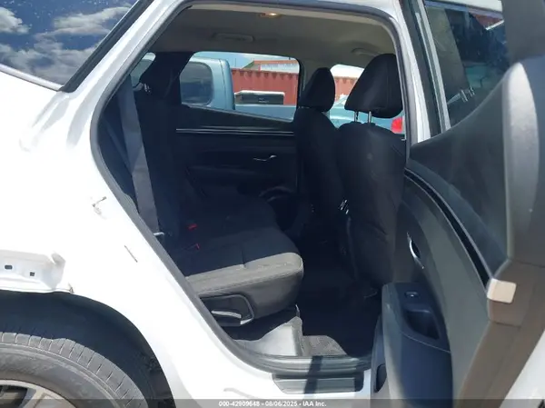 5NMJBCAE8PH278519 2023 HYUNDAI TUCSON - Image 8