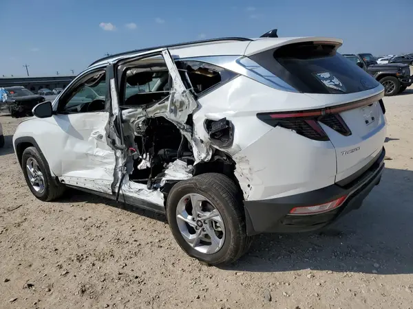 5NMJBCAE8PH282294 2023 HYUNDAI TUCSON - Image 2