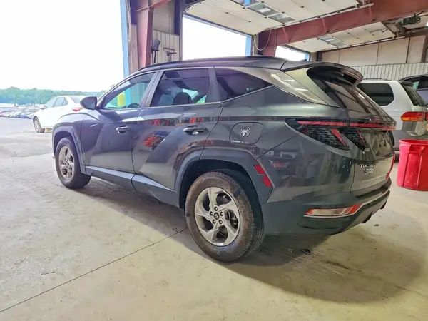 5NMJBCAE9NH011533 2022 HYUNDAI TUCSON - Image 2
