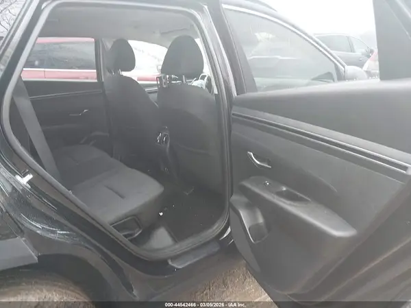 5NMJBCAE9NH033144 2022 HYUNDAI TUCSON - Image 8