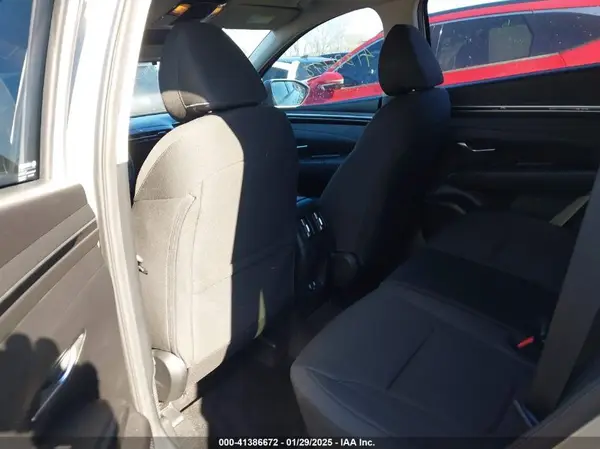 5NMJBCAE9NH036822 2022 HYUNDAI TUCSON - Image 8