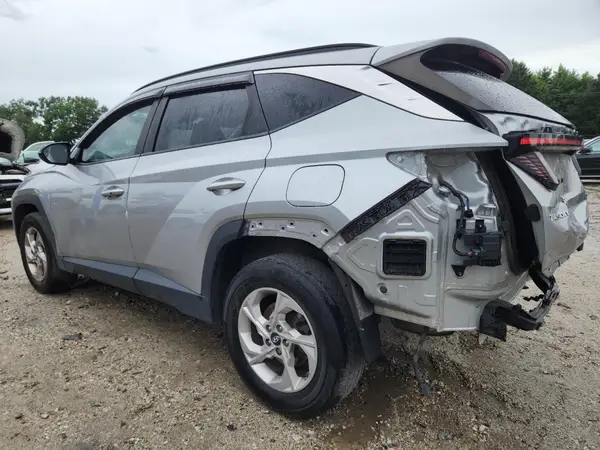 5NMJBCAE9NH104438 2022 HYUNDAI TUCSON - Image 2