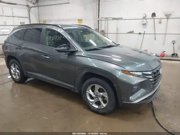 5NMJBCAE9NH120395 2022 HYUNDAI TUCSON - Image 1