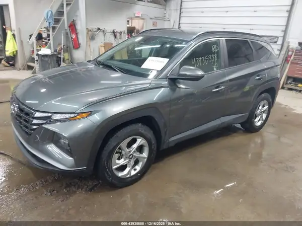 5NMJBCAE9NH120395 2022 HYUNDAI TUCSON - Image 2