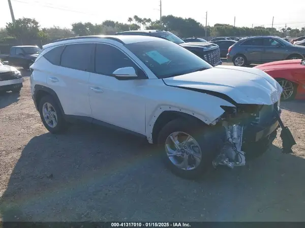 5NMJBCAE9NH137679 2022 HYUNDAI TUCSON - Image 1