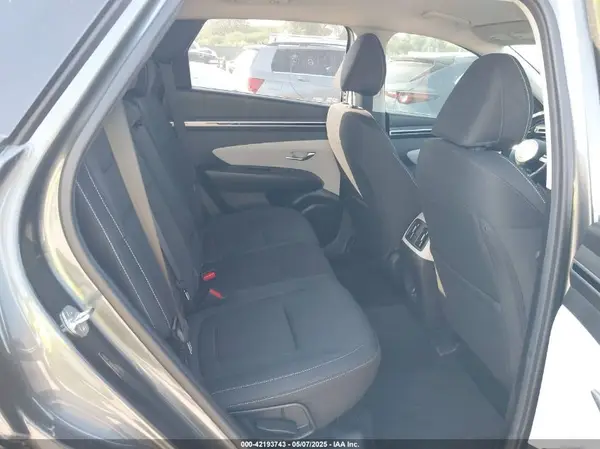 5NMJBCAE9NH146799 2022 HYUNDAI TUCSON - Image 8