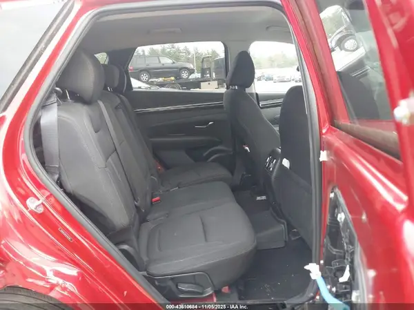 5NMJBCAE9PH263981 2023 HYUNDAI TUCSON - Image 8