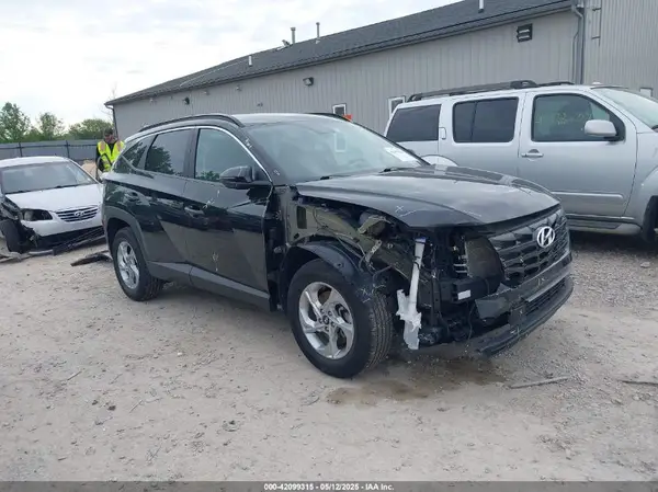 5NMJBCAEXNH017423 2022 HYUNDAI TUCSON - Image 1