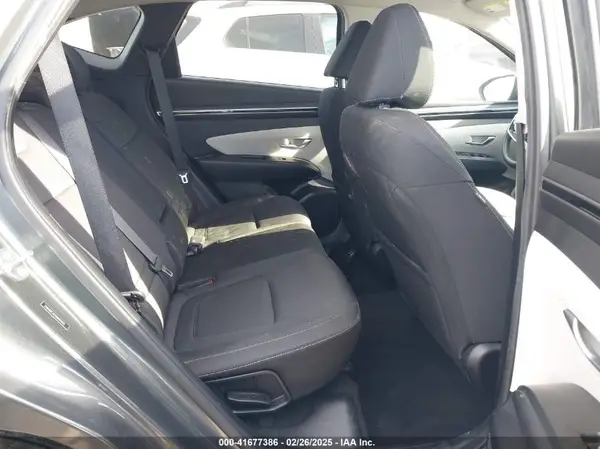 5NMJBCAEXNH031855 2022 HYUNDAI TUCSON - Image 8